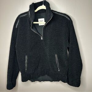 Abercrombie & Fitch Sherpa Half Zip Leather Trim Sweatshirt Womens size S